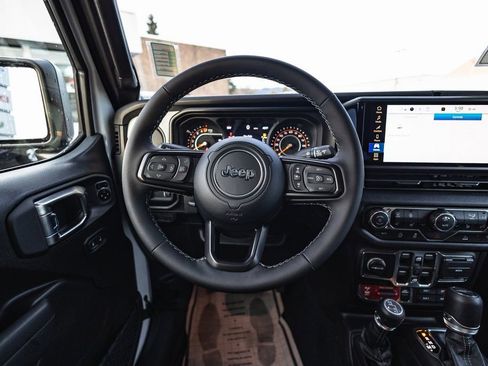 New 2026 Jeep Gladiator Willys image 25