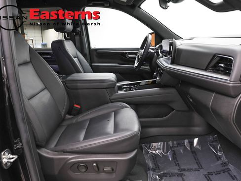 Used 2025 Chevrolet Tahoe LT AWD/4WD image 25