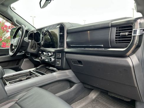 Used 2024 Ford F250 Lariat w/ Lariat Ultimate Package AWD/4WD image 15