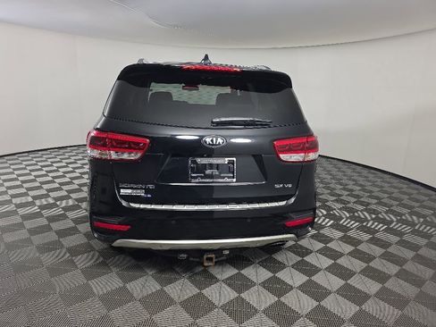 Used 2017 Kia Sorento SX AWD/4WD image 4
