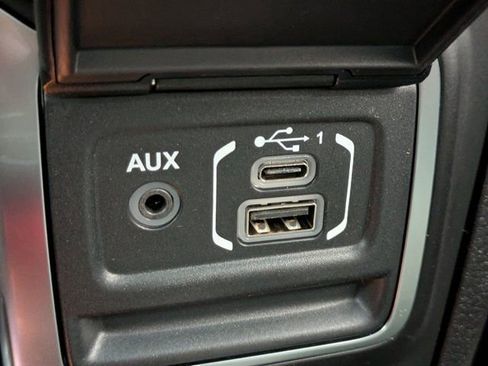 New 2026 Jeep Gladiator Sport AWD/4WD image 18