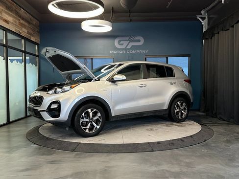 Used 2020 Kia Sportage LX AWD/4WD image 24