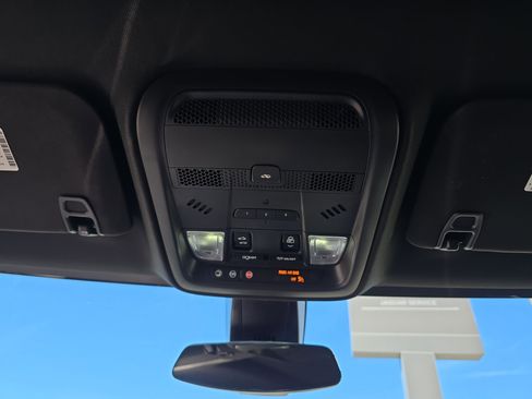 Used 2025 Cadillac XT5 Premium Luxury image 27