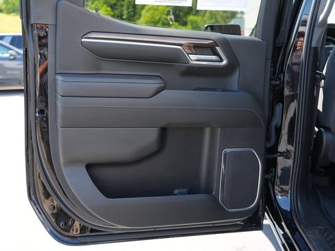 Used 2022 Chevrolet Silverado 1500 LT Trail Boss AWD/4WD image 19