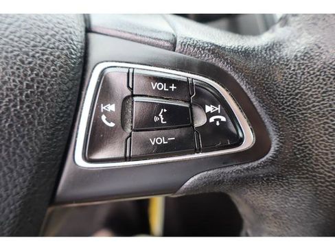 Used 2016 Ford Focus SE w/ Equipment Group 201A FWD image 13