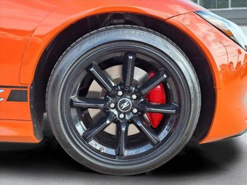 Certified 2024 Nissan Z Performance w/ Heritage Edition image 9