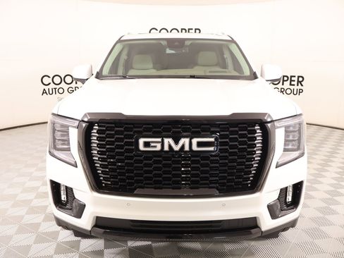 Used 2024 GMC Yukon Denali AWD/4WD image 9