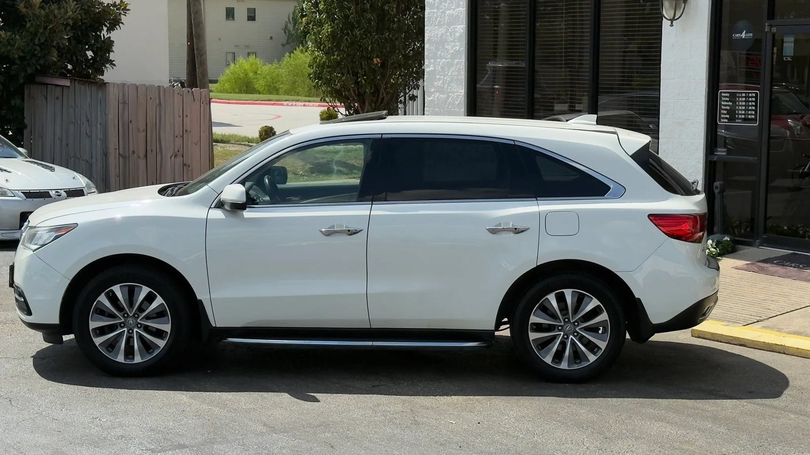 Used 2016 Acura MDX w/ Technology Package AWD/4WD image 10