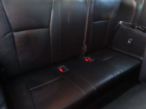 Used 2023 Toyota Highlander XLE image 14