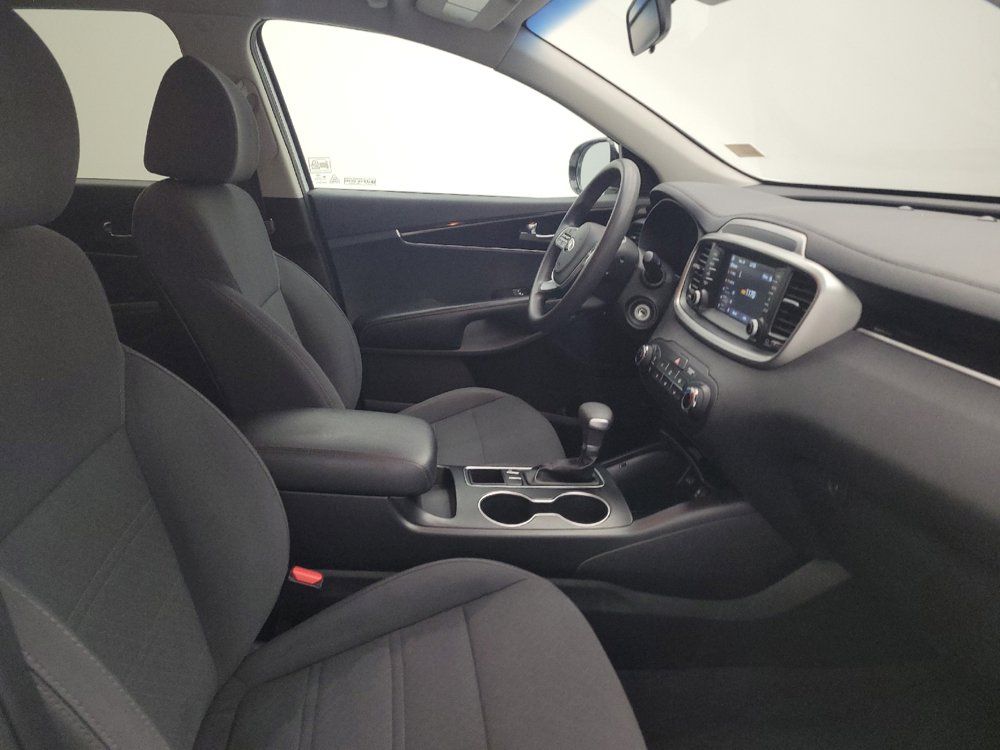 Used 2020 Kia Sorento FWD V6 image 21
