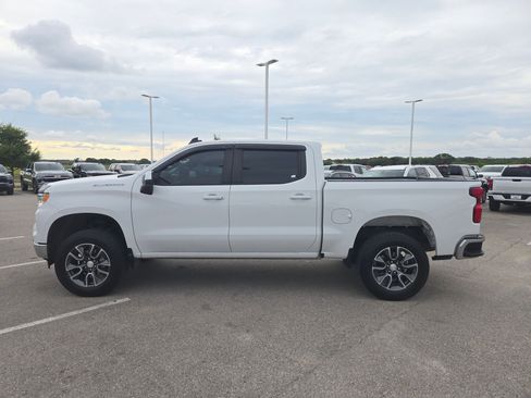 Used 2023 Chevrolet Silverado 1500 LT RWD image 6