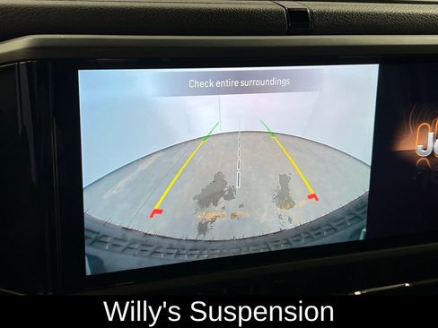 Used 2025 Jeep Wrangler Sport image 33