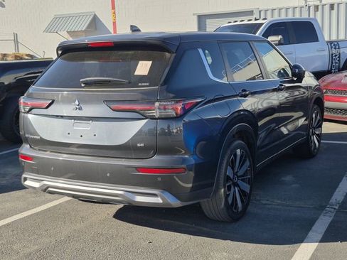 Used 2025 Mitsubishi Outlander AWD image 10