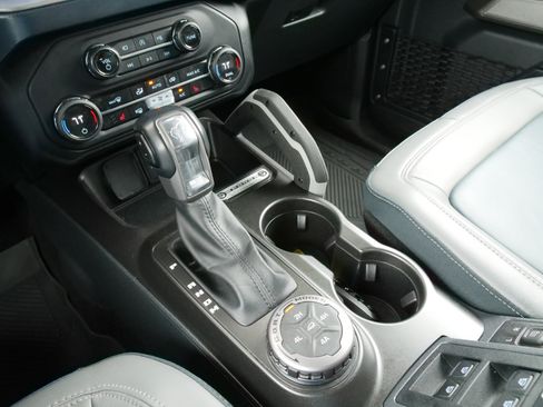 Used 2023 Ford Bronco Outer Banks image 25