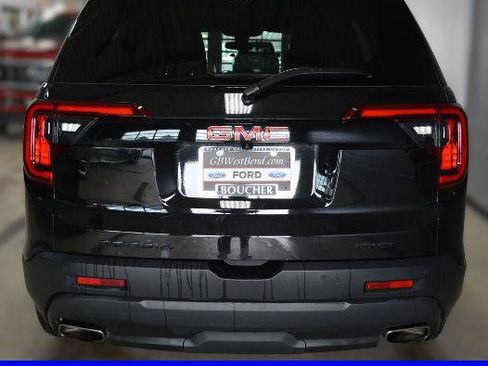 Used 2023 GMC Acadia SLE w/ Elevation Edition AWD/4WD image 4