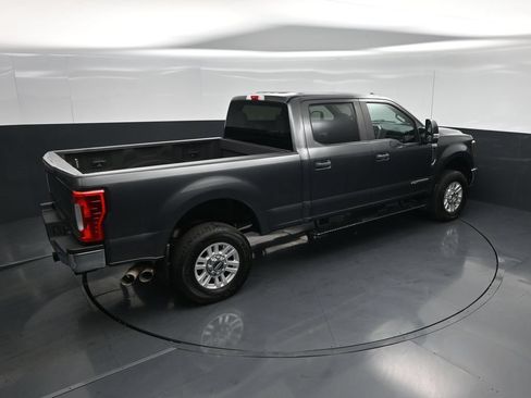 Used 2019 Ford F250 XL w/ STX Appearance Package AWD/4WD image 32