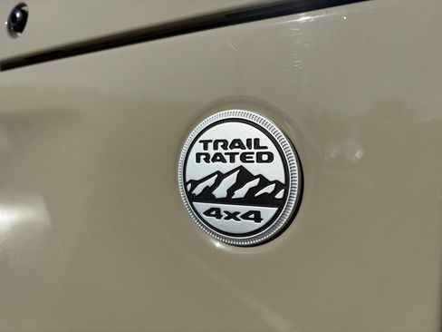 Used 2020 Jeep Gladiator Sport w/ Quick Order Package 24S image 13