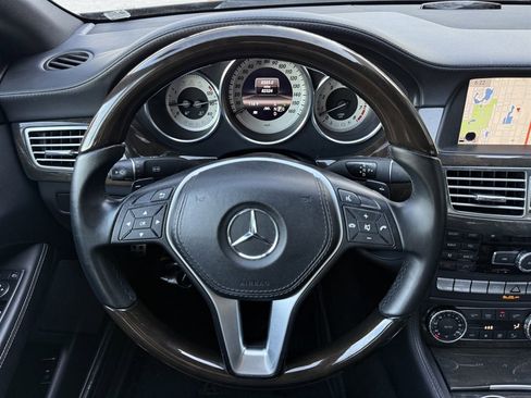Used 2013 Mercedes-Benz CLS 550 4MATIC image 21