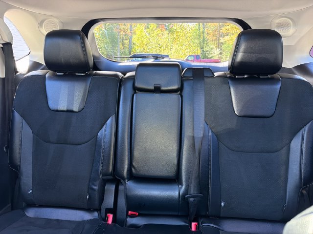 Used 2015 Ford Edge Sport AWD/4WD image 24