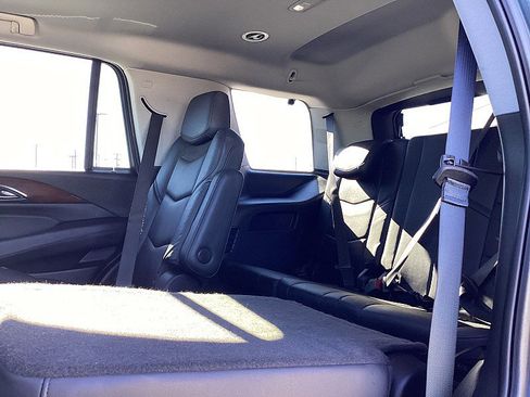 Used 2020 Cadillac Escalade 2WD image 16
