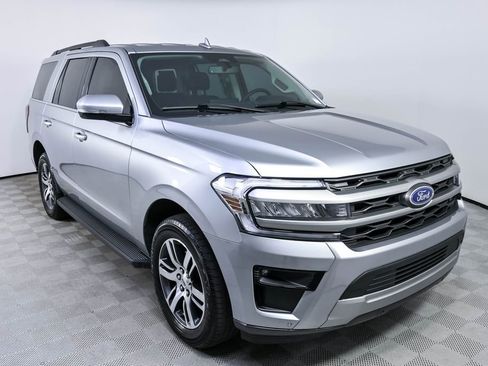 Used 2024 Ford Expedition XLT RWD image 27