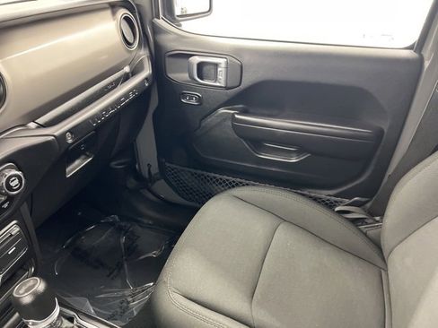 Used 2021 Jeep Wrangler Unlimited Sport image 19