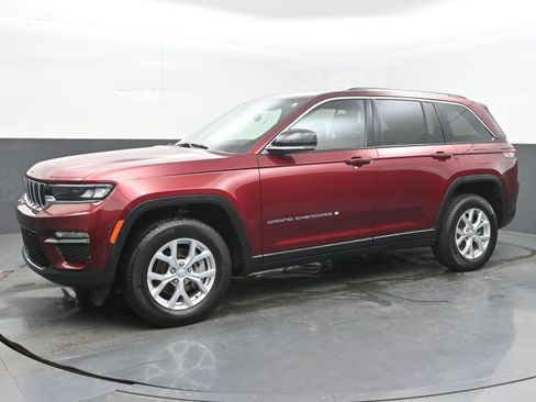 Used 2023 Jeep Grand Cherokee Limited AWD/4WD image 5