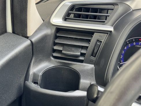 Used 2019 Honda Fit LX image 22