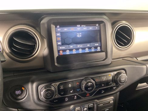 Used 2020 Jeep Wrangler Unlimited Sport S AWD/4WD image 27