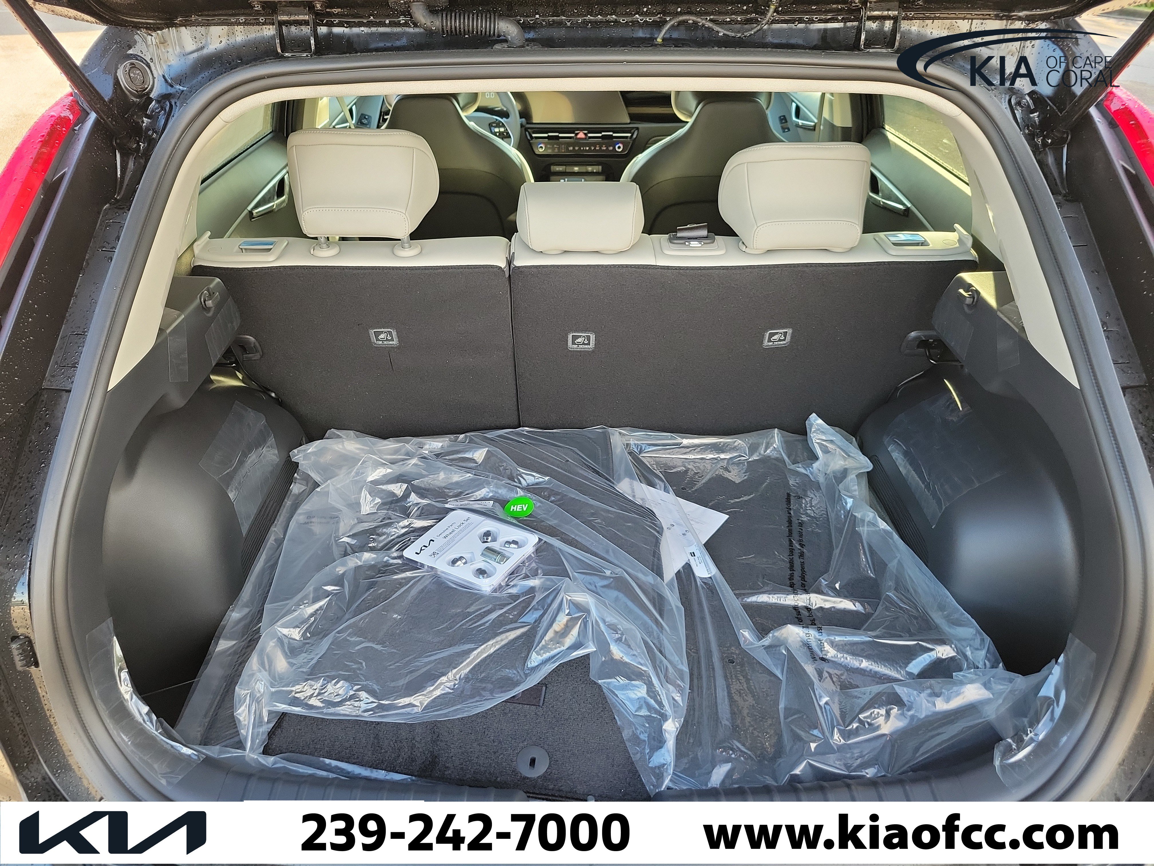 New 2026 Kia Niro EX FWD image 11