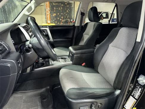 Used 2018 Toyota 4Runner SR5 image 27