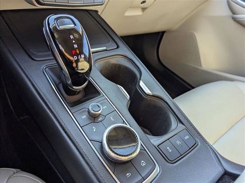 Used 2023 Cadillac XT4 Luxury w/ Cold Weather Package image 28