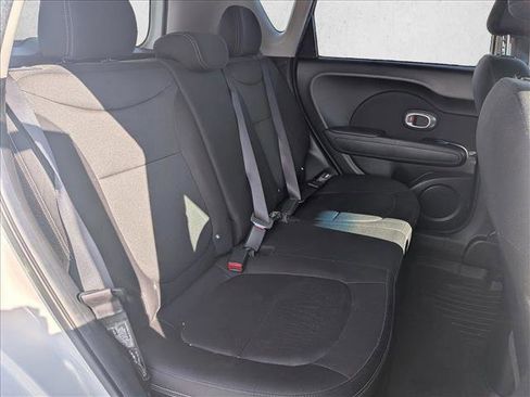 Used 2017 Kia Soul image 16