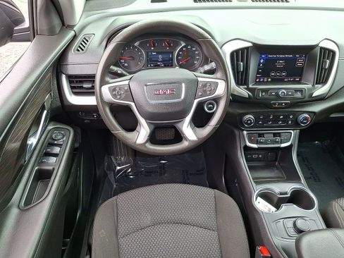 Used 2024 GMC Terrain SLE FWD image 20