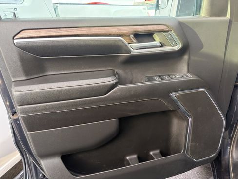 Used 2023 Chevrolet Silverado 1500 RST w/ Z71 Off-Road Package image 8