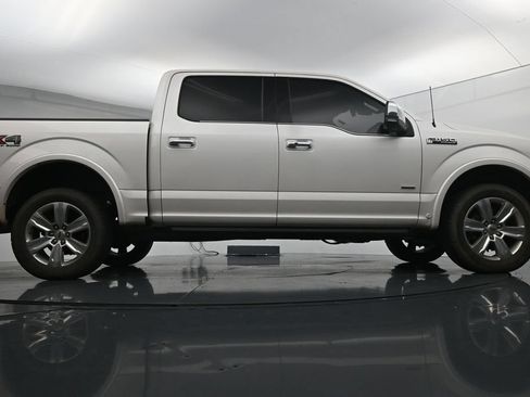 Used 2016 Ford F150 Platinum w/ Equipment Group 701A Luxury AWD/4WD image 24