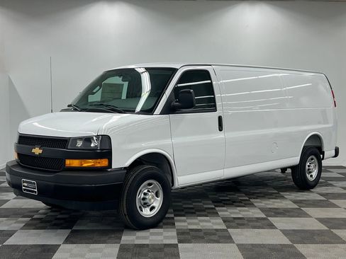 New 2026 Chevrolet Express 2500 Extended w/ Driver Convenience Package RWD image 4