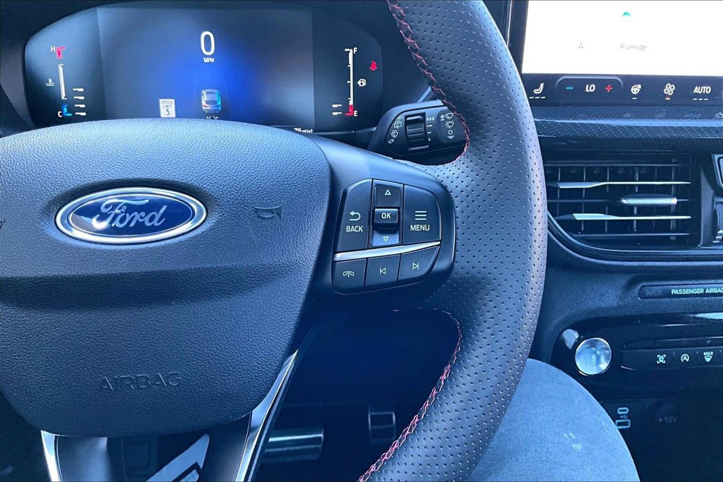 Used 2023 Ford Escape ST-Line w/ Tech Pack #1 AWD/4WD image 18