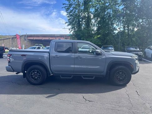 Used 2023 Nissan Frontier PRO-4X w/ Pro-4X Premium Package AWD/4WD image 2