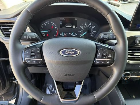 Used 2022 Ford Escape SE w/ Convenience Package AWD/4WD image 16