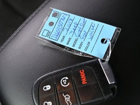 Used 2018 Jeep Grand Cherokee Altitude image 21