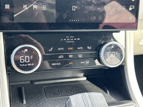 Used 2024 Jaguar F-PACE R-Dynamic S image 34