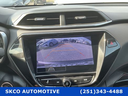Used 2021 Chevrolet TrailBlazer RS w/ Convenience Package FWD image 27