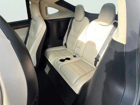 Used 2018 Tesla Model X P100D image 26