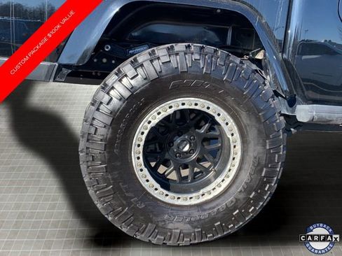 Certified 2022 Jeep Gladiator Willys image 57