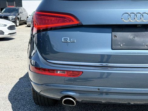 Used 2017 Audi Q5 2.0T Premium Plus w/ Technology Package image 11