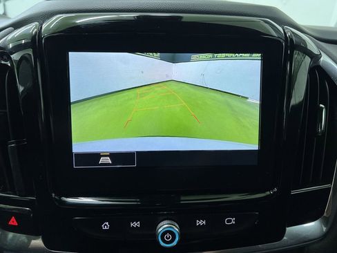 Used 2023 Chevrolet Traverse LT AWD/4WD image 16