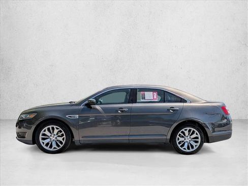 Used 2018 Ford Taurus Limited FWD image 9
