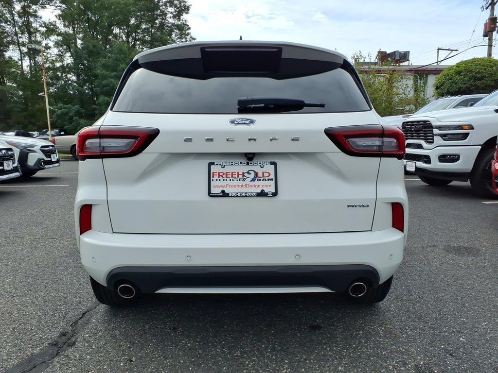 Used 2023 Ford Escape ST-Line w/ Tech Pack #1 AWD/4WD image 20