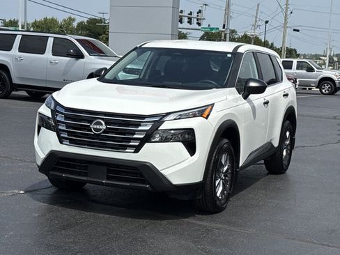 Certified 2026 Nissan Rogue S AWD/4WD image 12